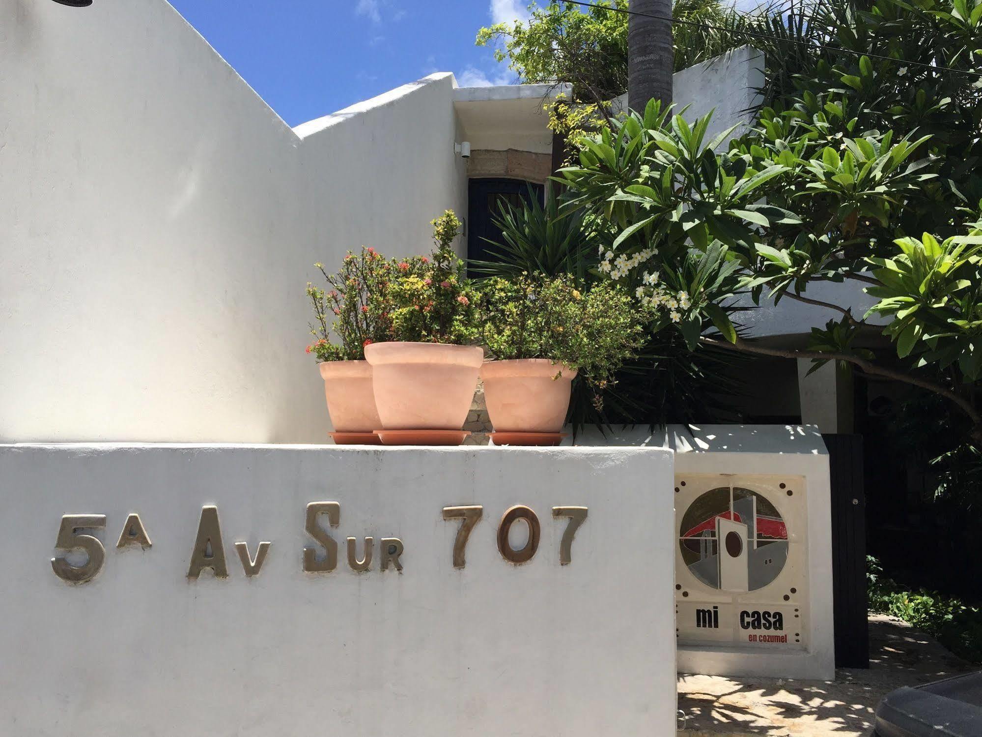 Mi Casa En *